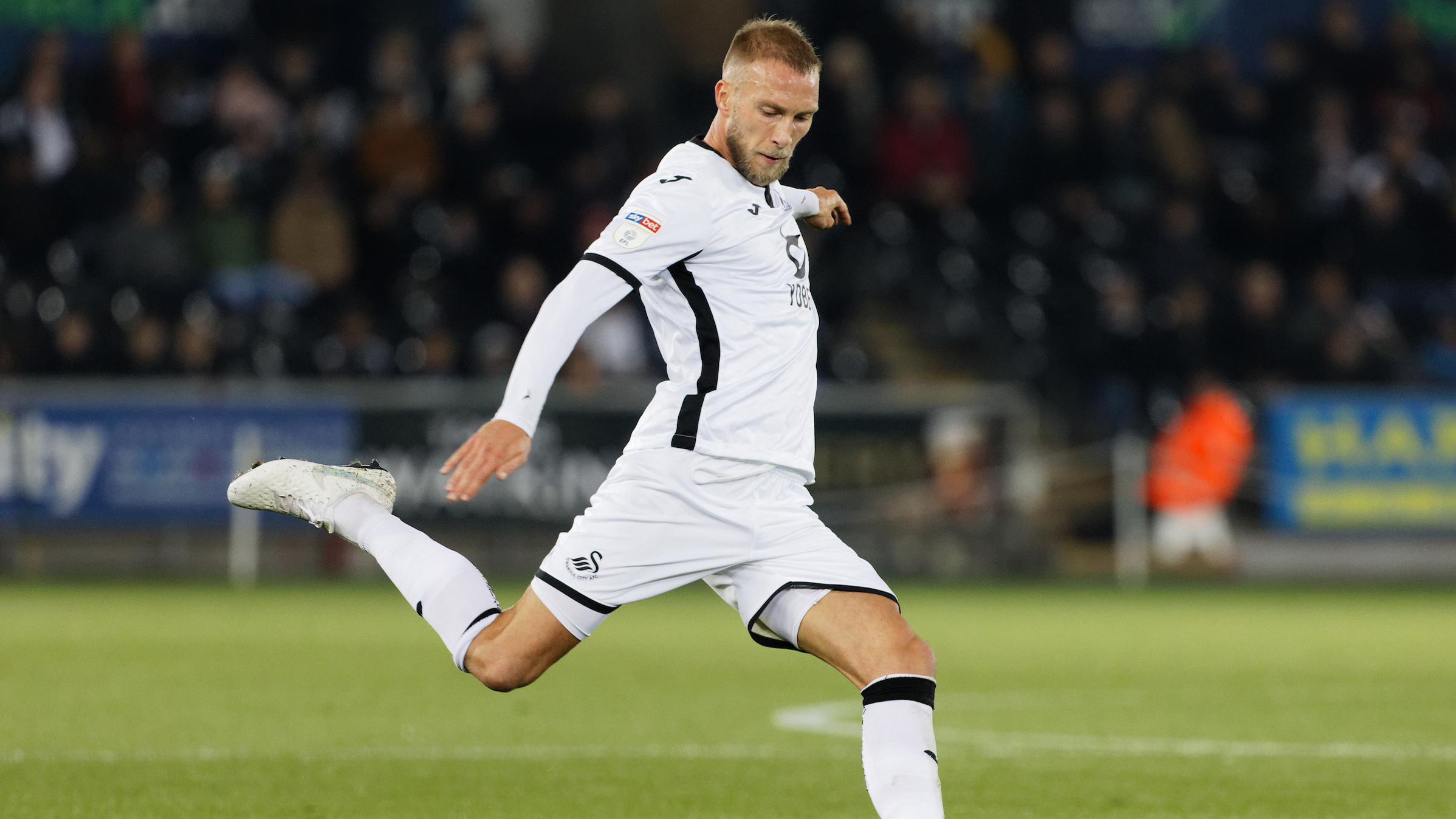 Brentford Mike van der Hoorn