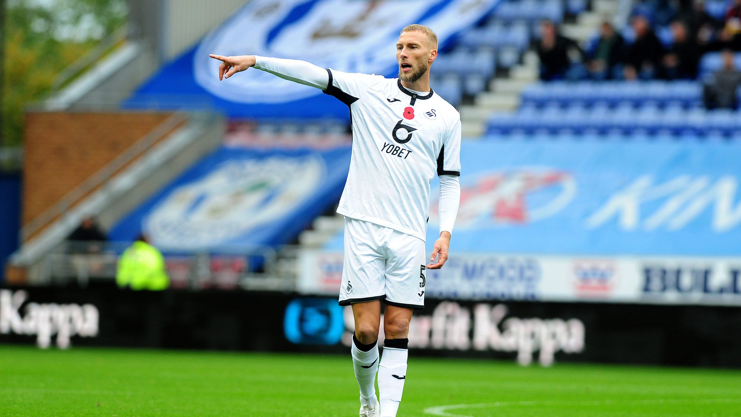 Wigan Mike van der Hoorn