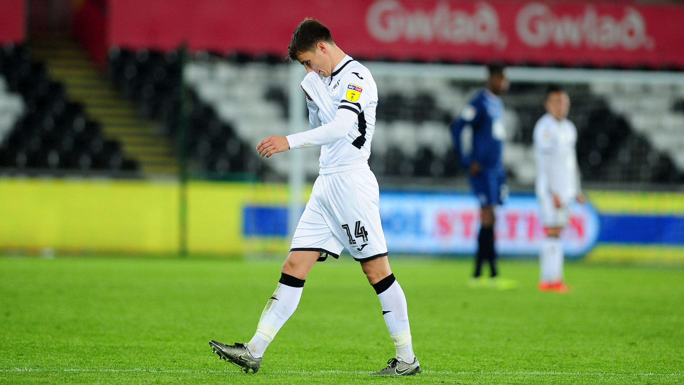 Blackburn Tom Carroll