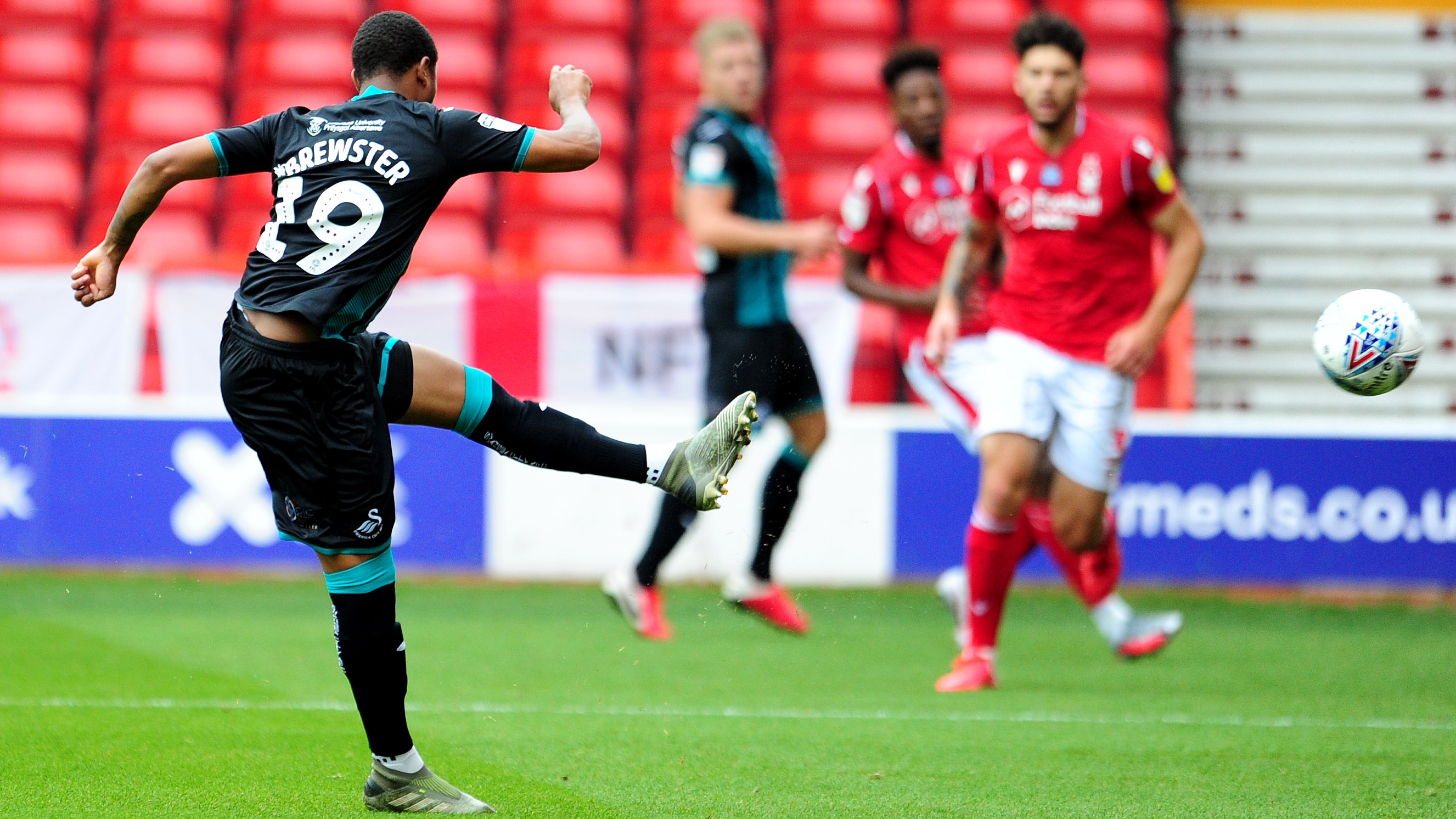 Nottingham Forest (A) Brewster goal