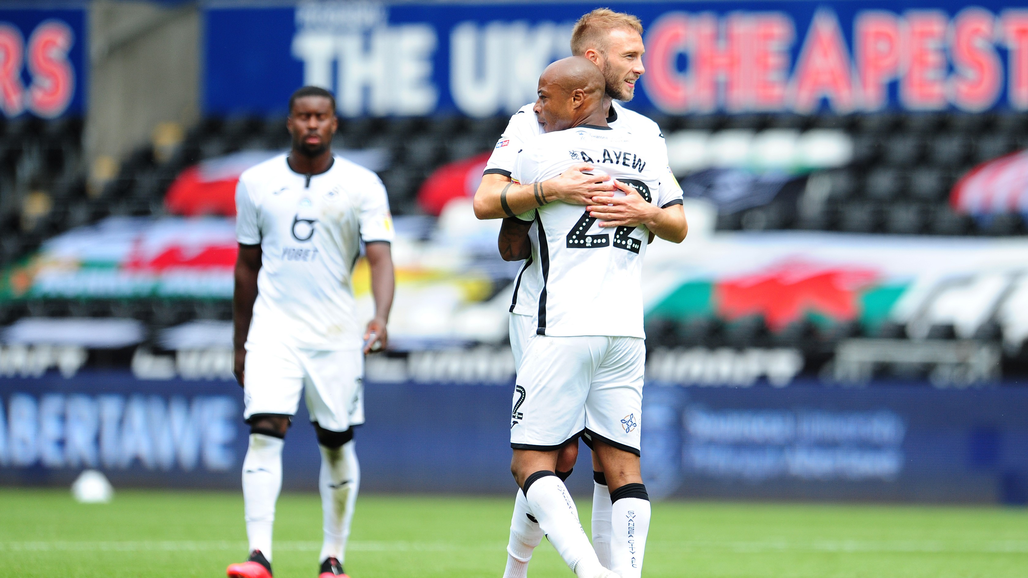 Sheffield Wednesday (H) Ayew van der Hoorn celebration