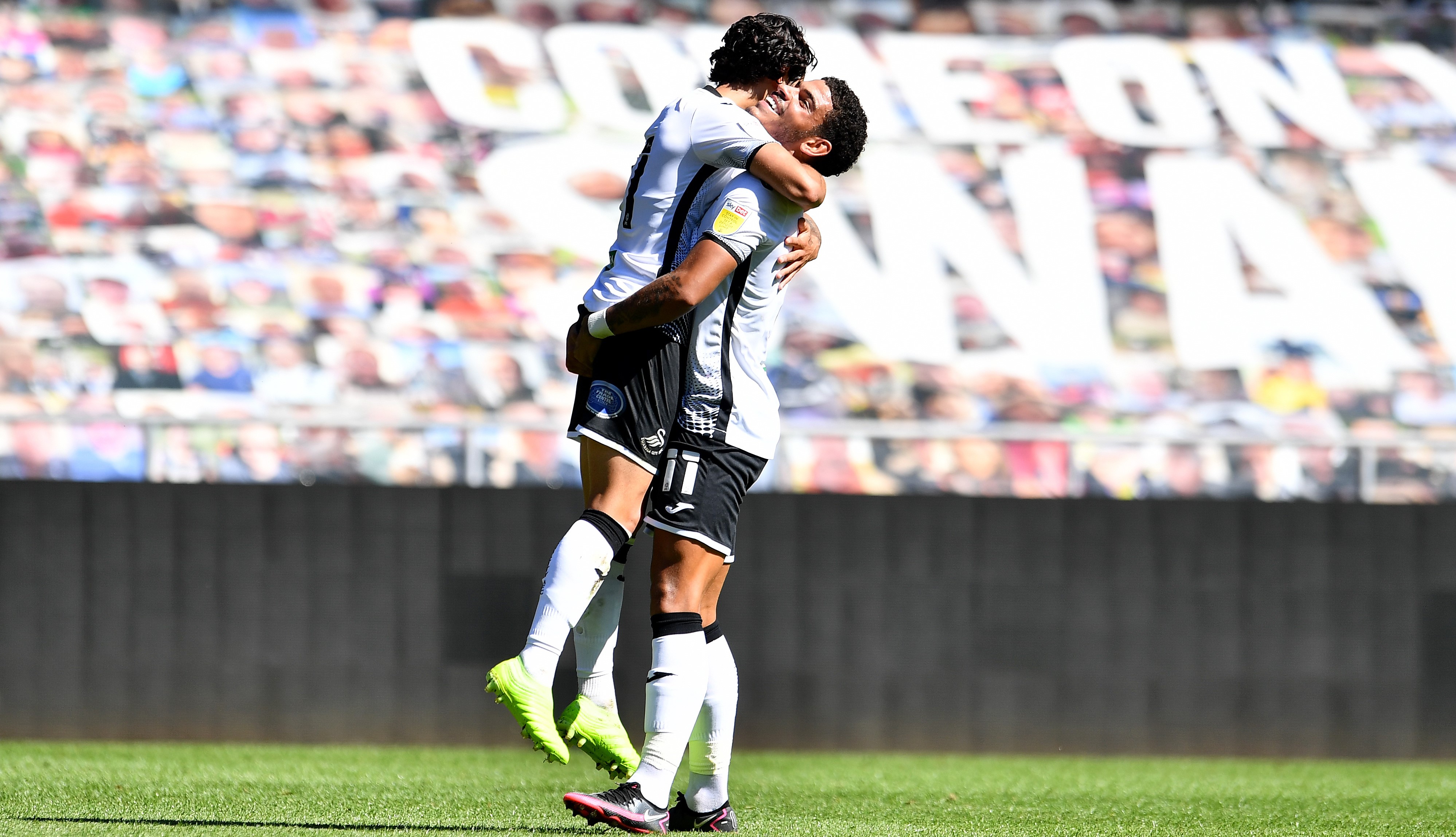 Forest Green Rovers (H) Gibbs-White Dhanda celebration