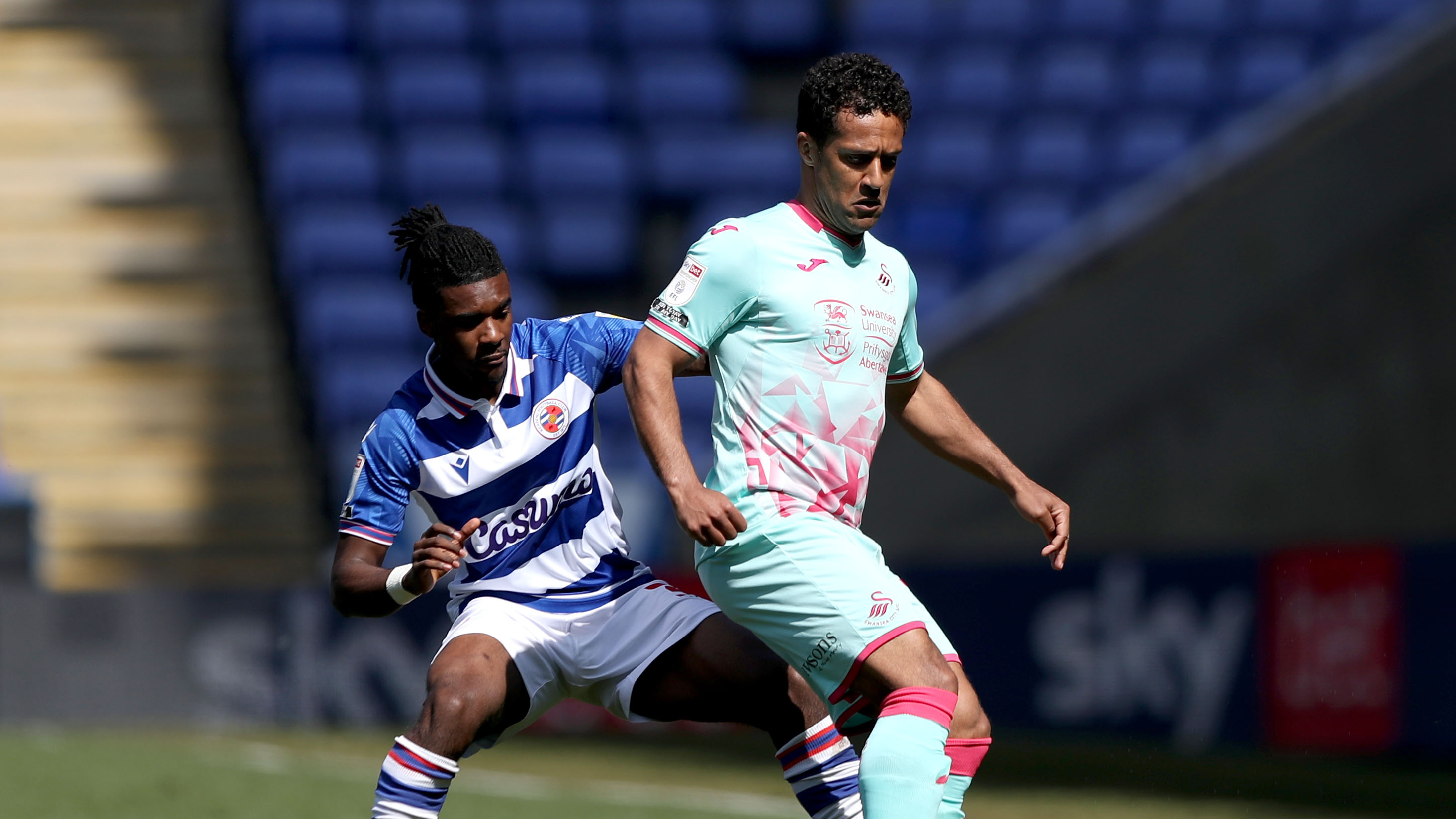 Reading away Wayne Routledge