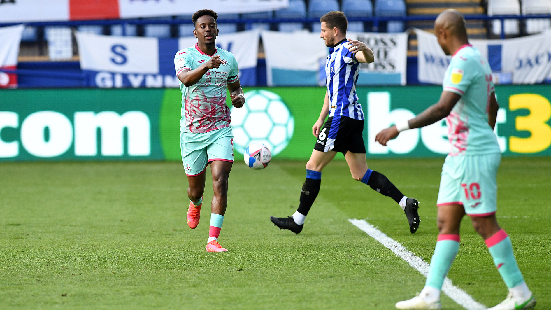 Sheffield Wednesday Away Jamal Lowe Andre Ayew celebration 