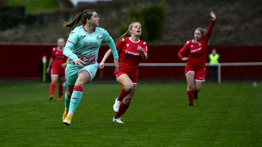 Swansea City Ladies Chloe Chivers