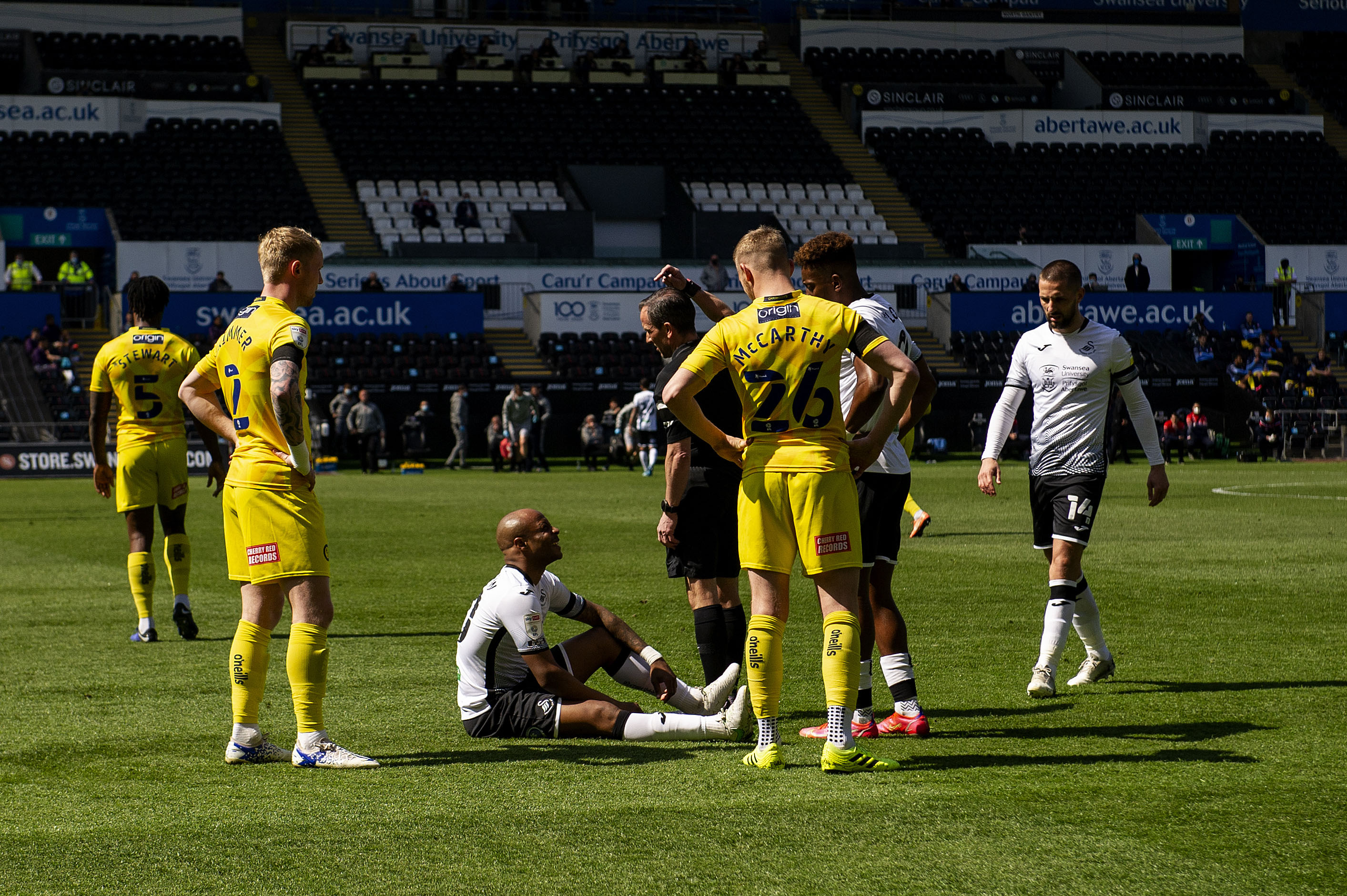 Wycombe home Ayew injury