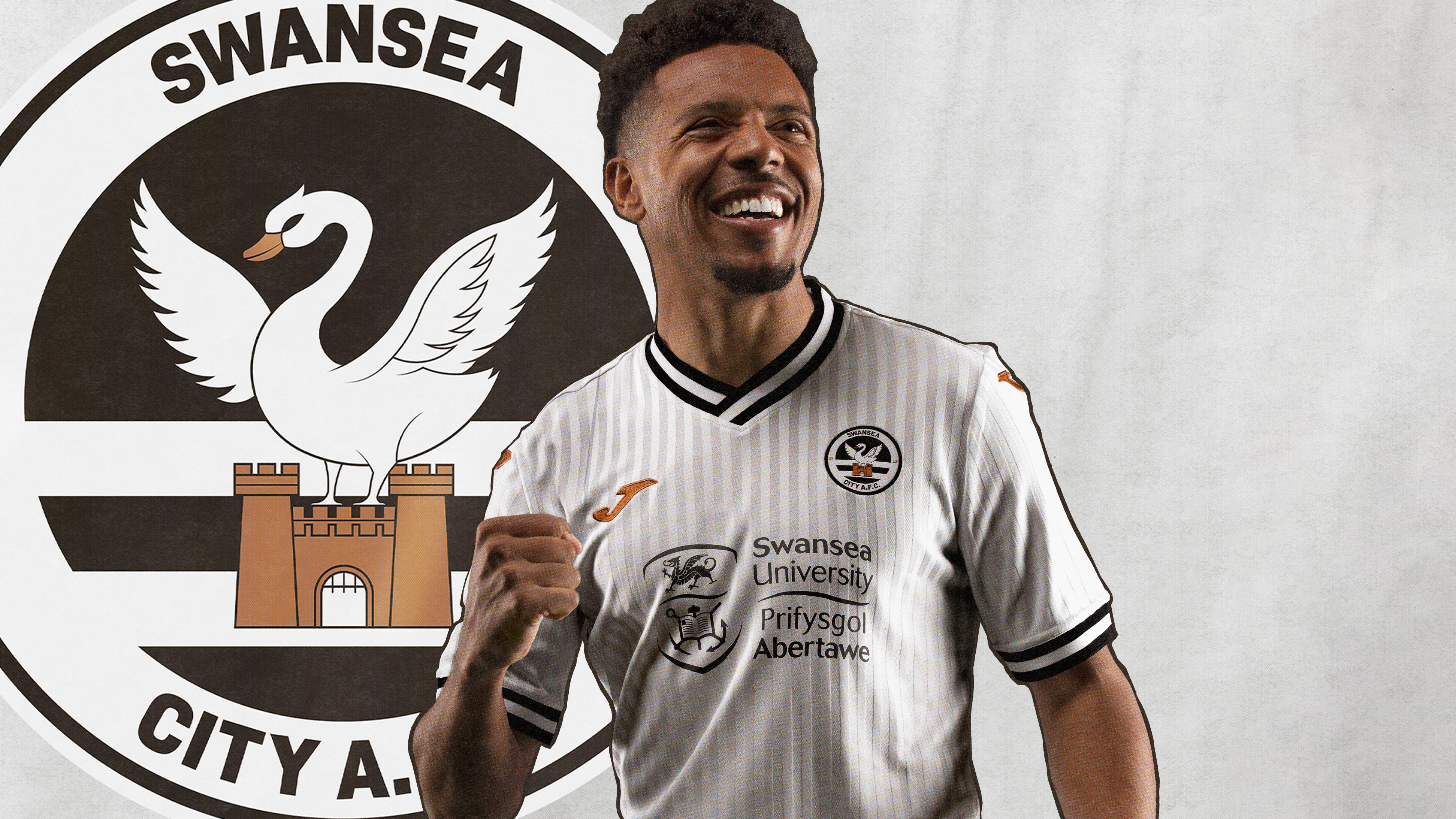 Gallery, Swansea City fans snap up new 2021-22 kit as club shop reopens