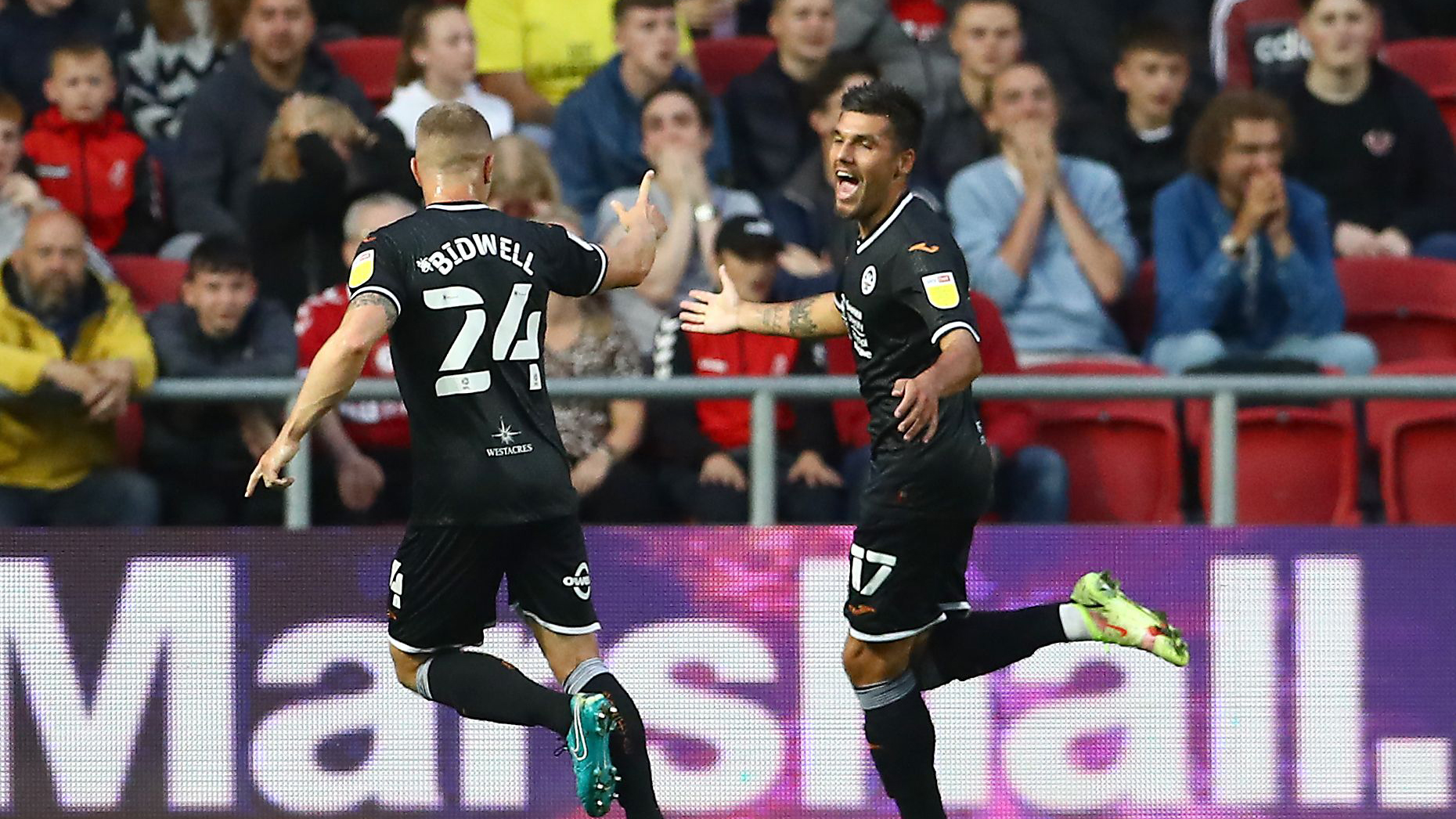 Bristol City away Joel Piroe celebration