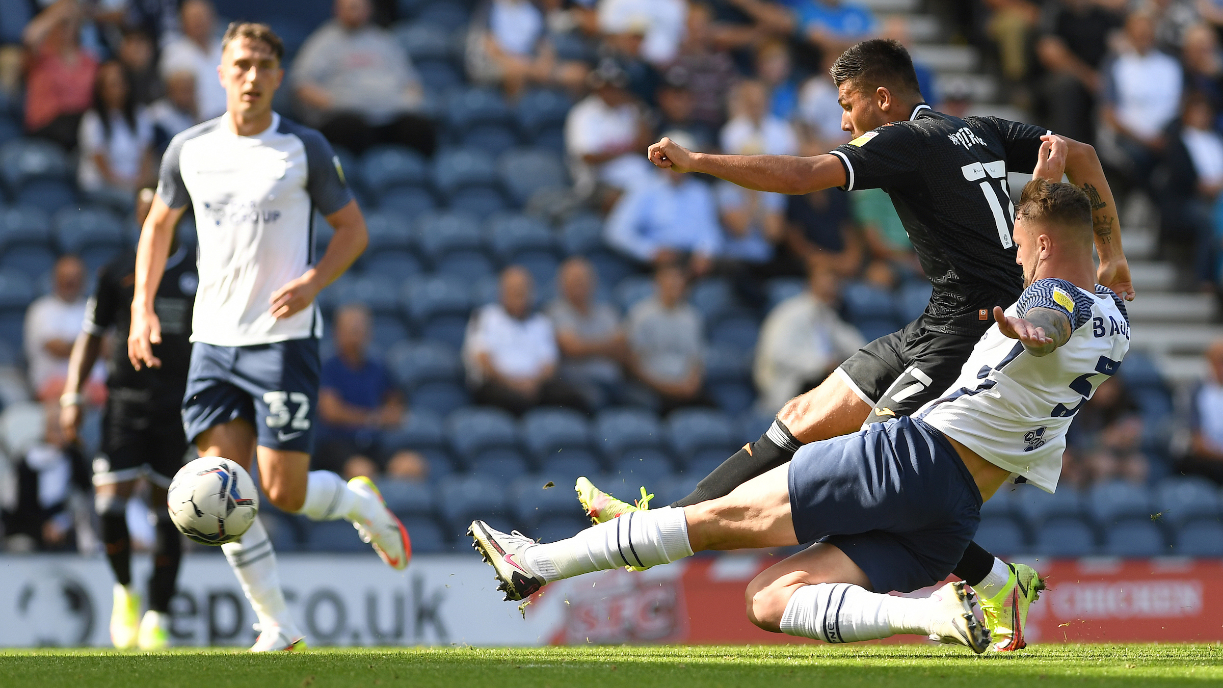 Preston away Joel Piroe goal