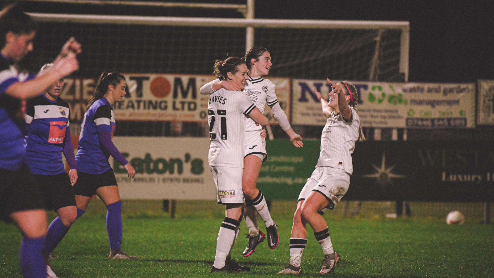 Swansea City Ladies Nia Rees