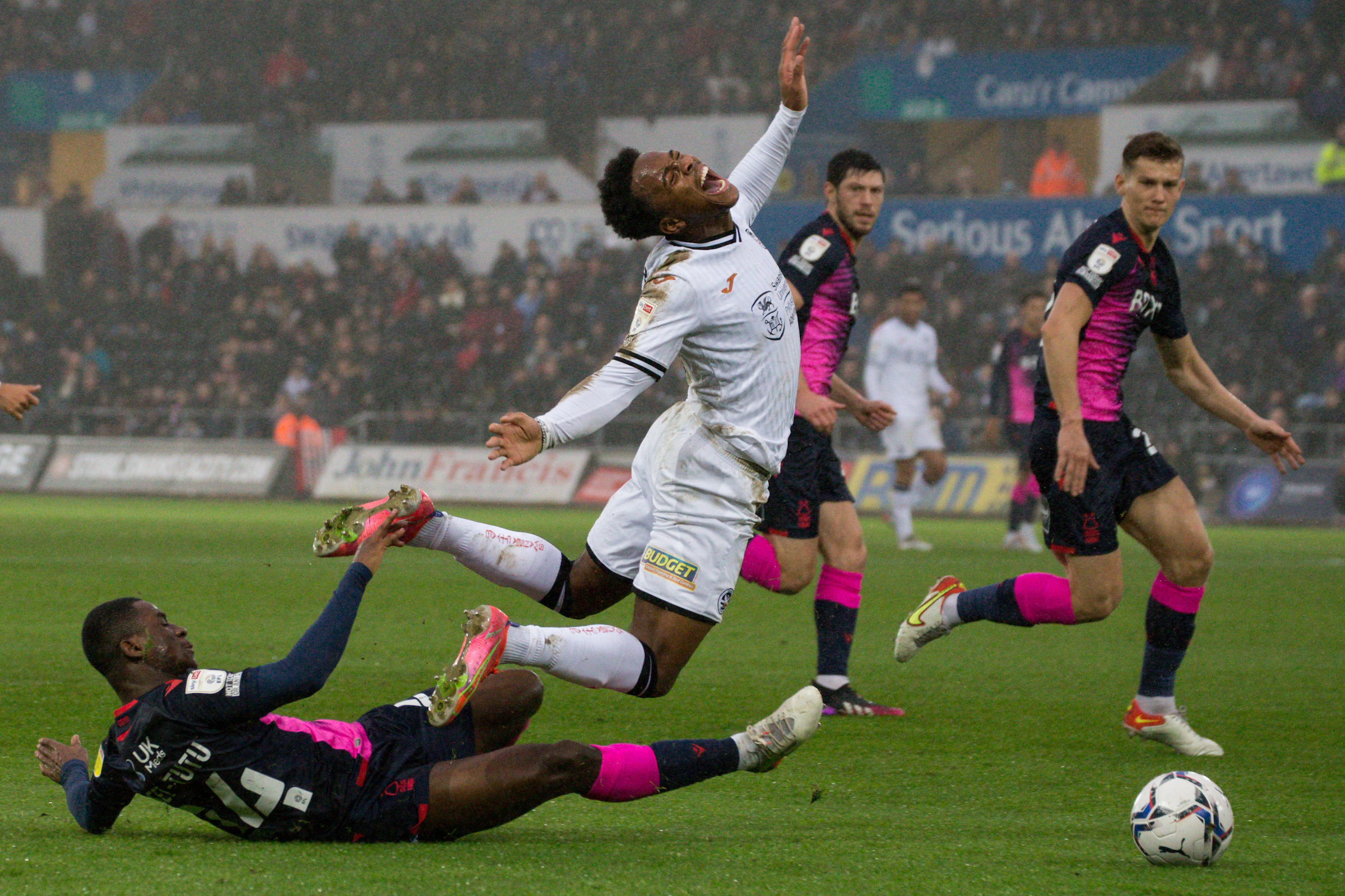 Nottingham Forest home Ethan Laird 4