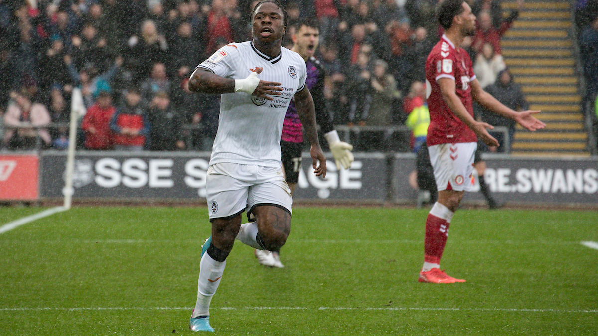 Bristol City home Michael Obafemi 4