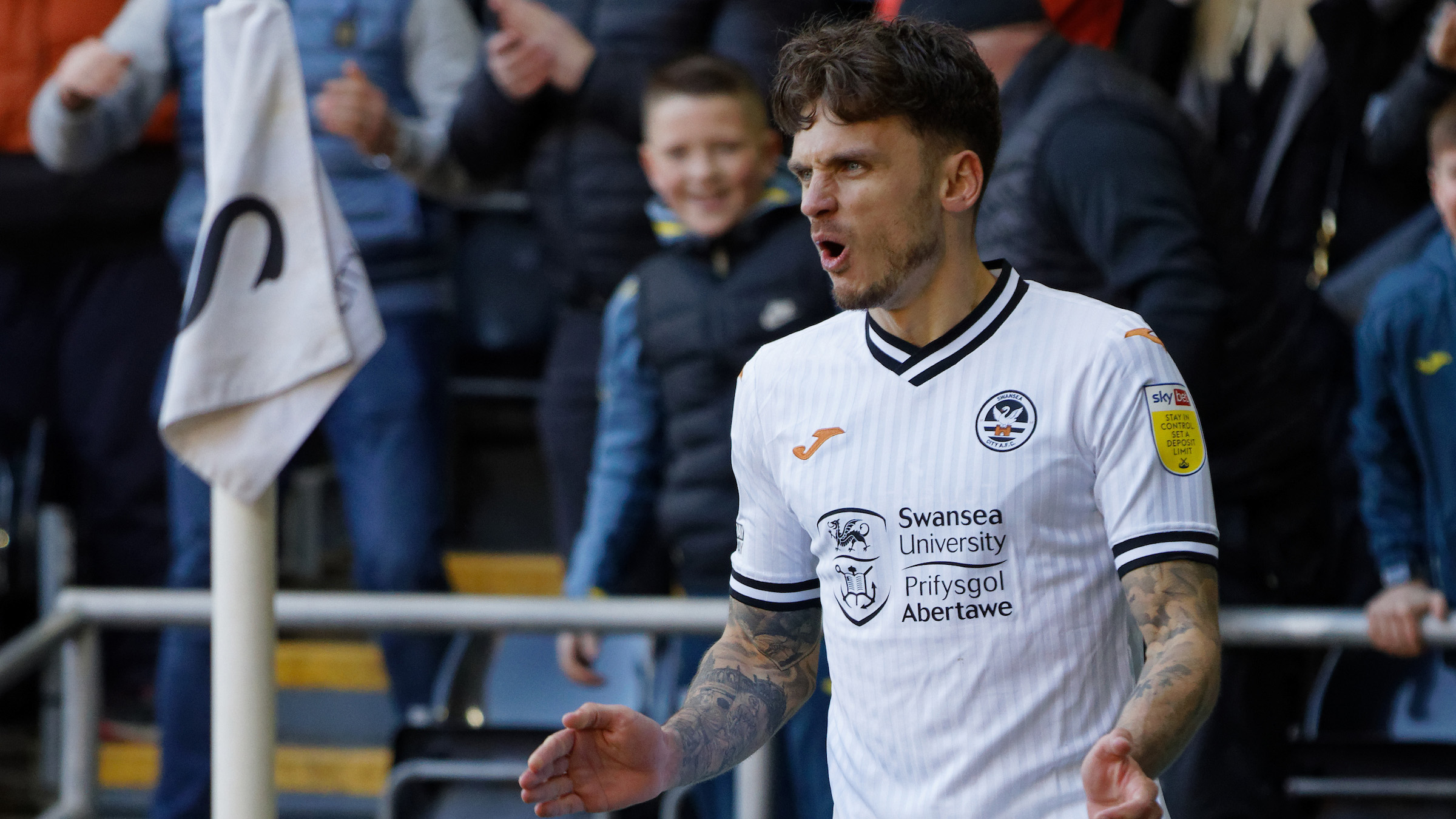 Jamie Paterson Confidence The Key To Coventry Win Swansea 