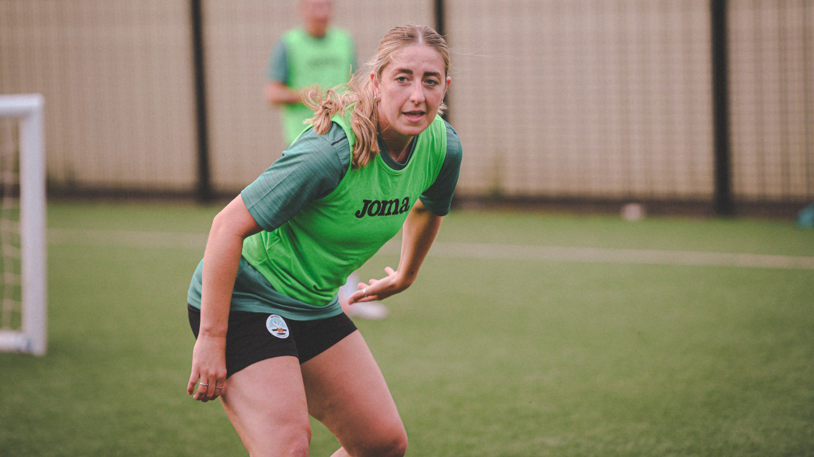 Close up of Lucy Finch in training