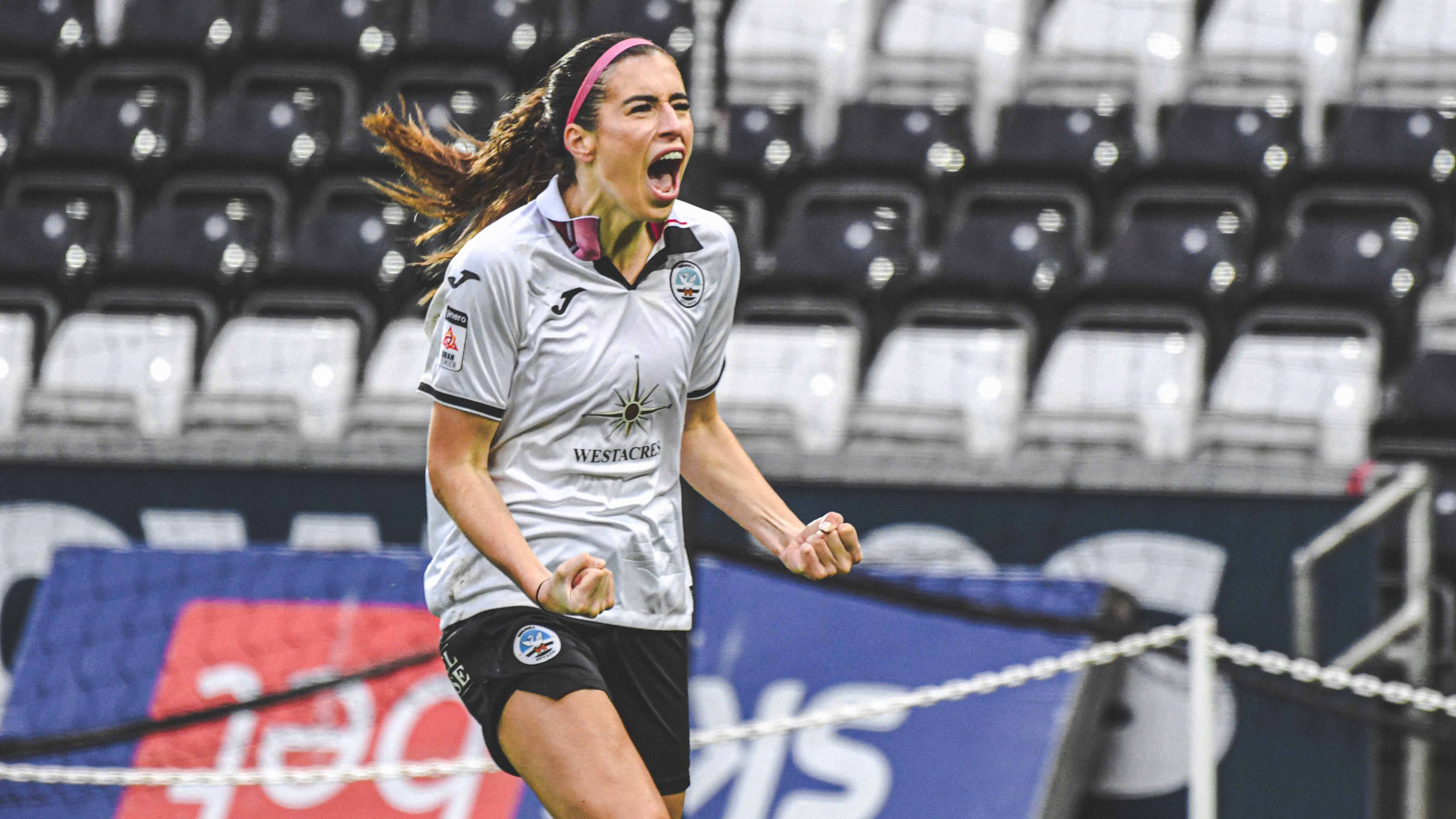 Katy Hosford celebrate v Cardiff City