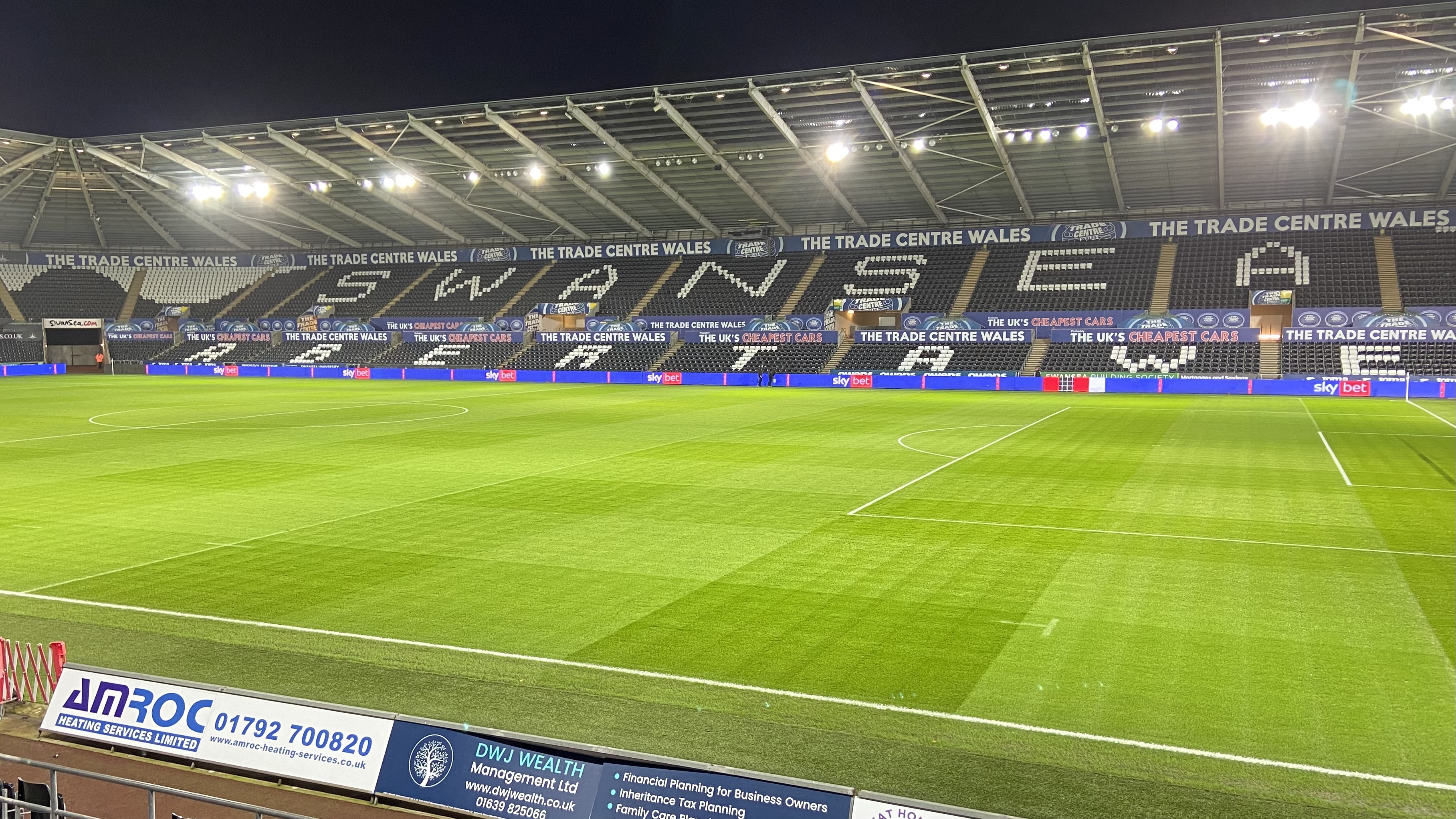 Swansea.com Stadium under the lights