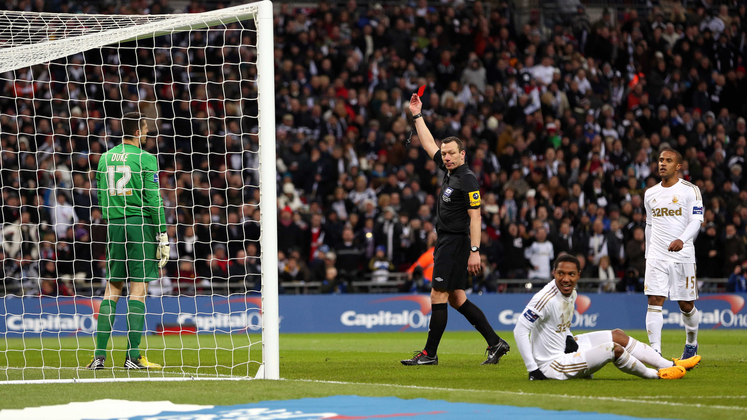 2013 League Cup final Matt Duke red card