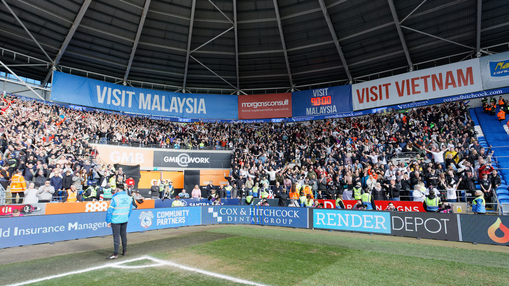 Cardiff City FC Store, Bank Holiday weekend opening times