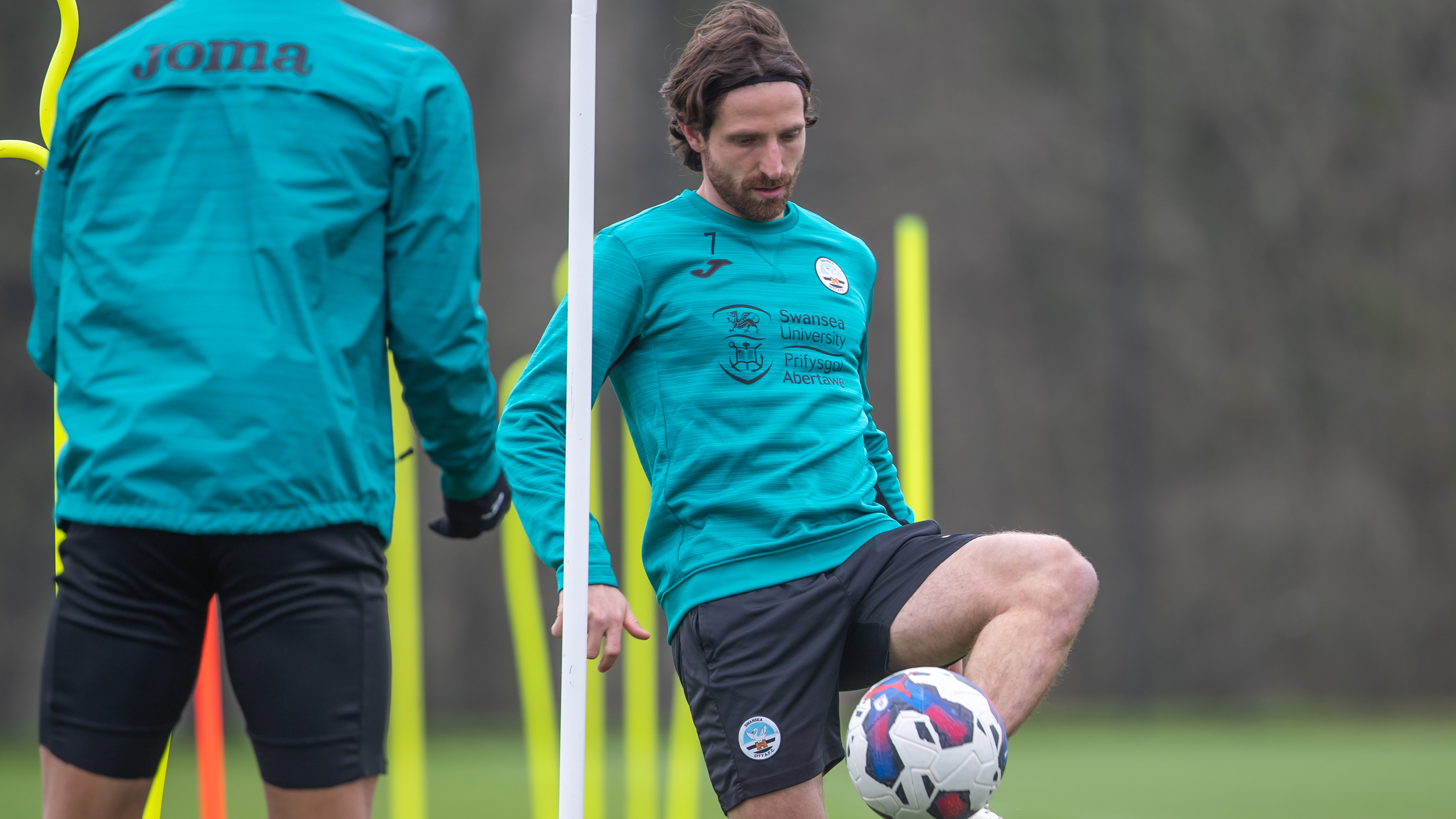 Joe Allen training