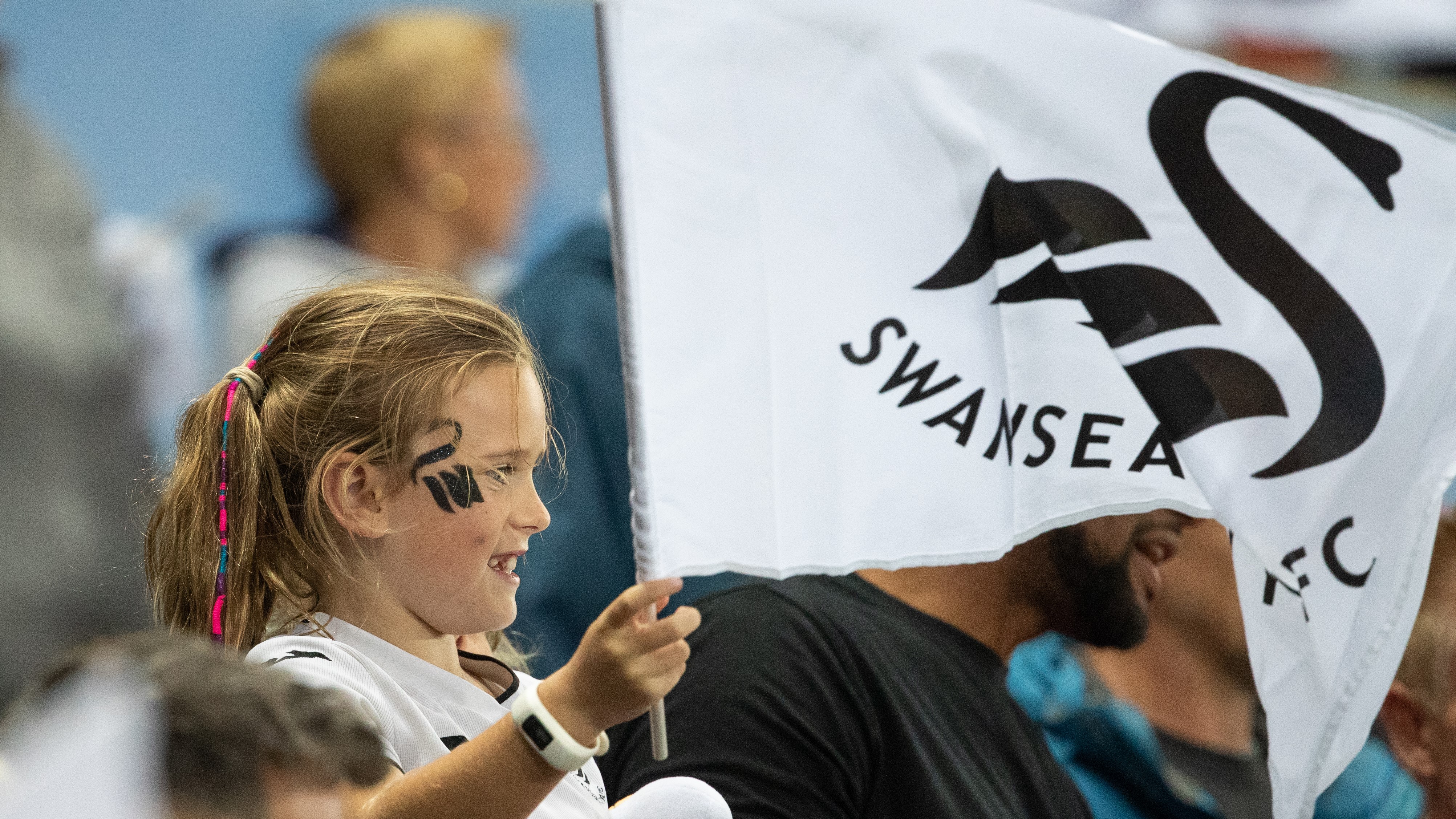 Swans Women - fans