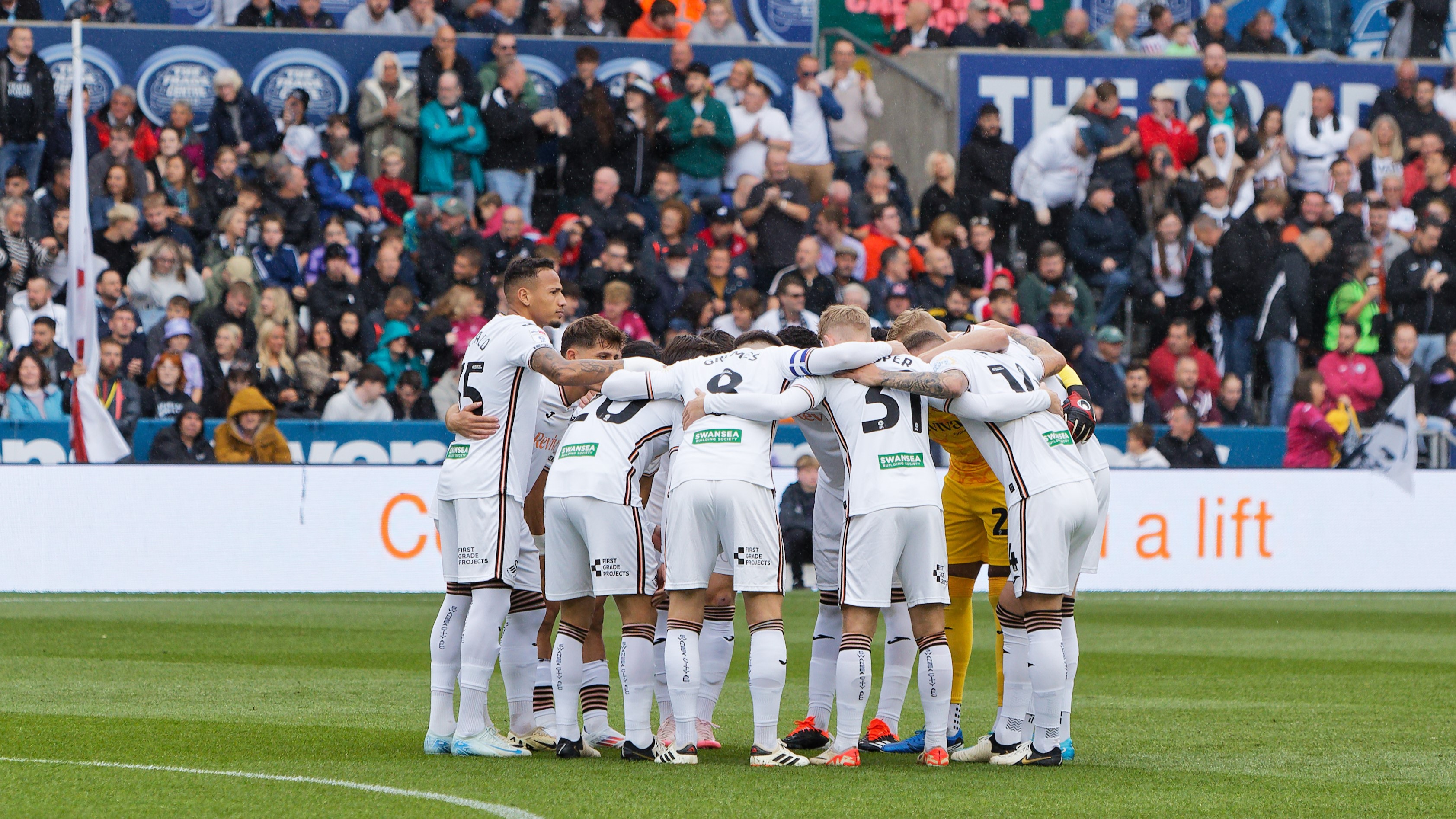 Swans huddle v Cardiff