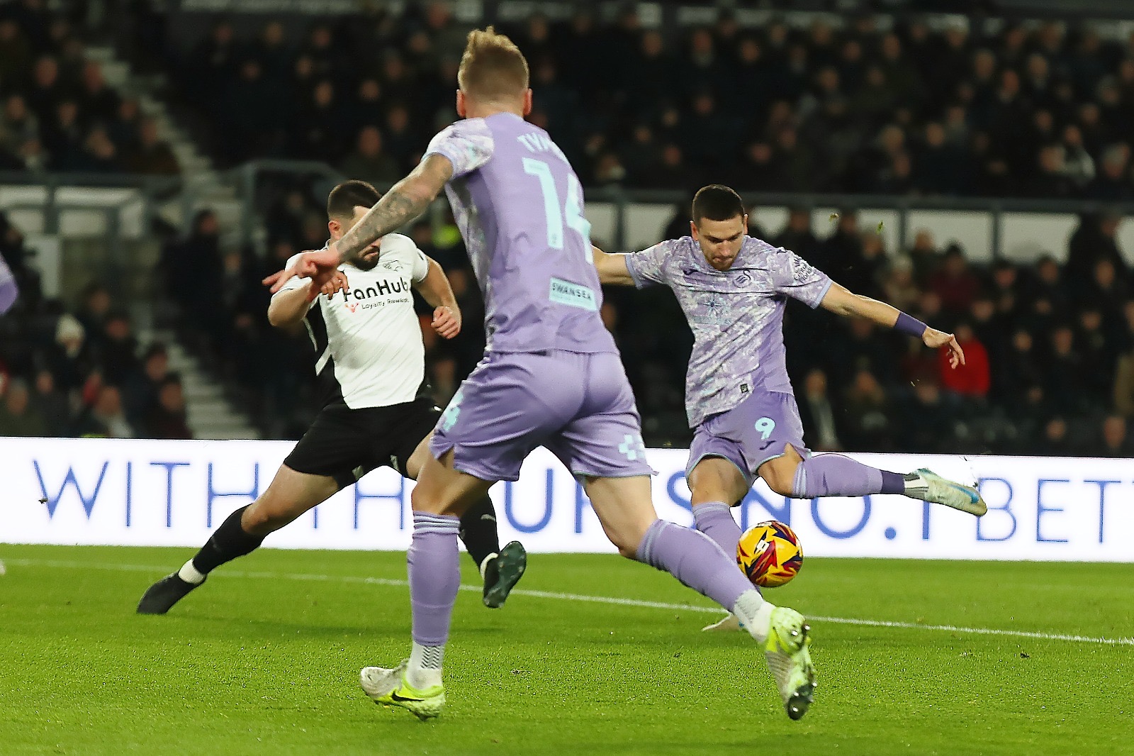 Žan Vipotnik goal Derby