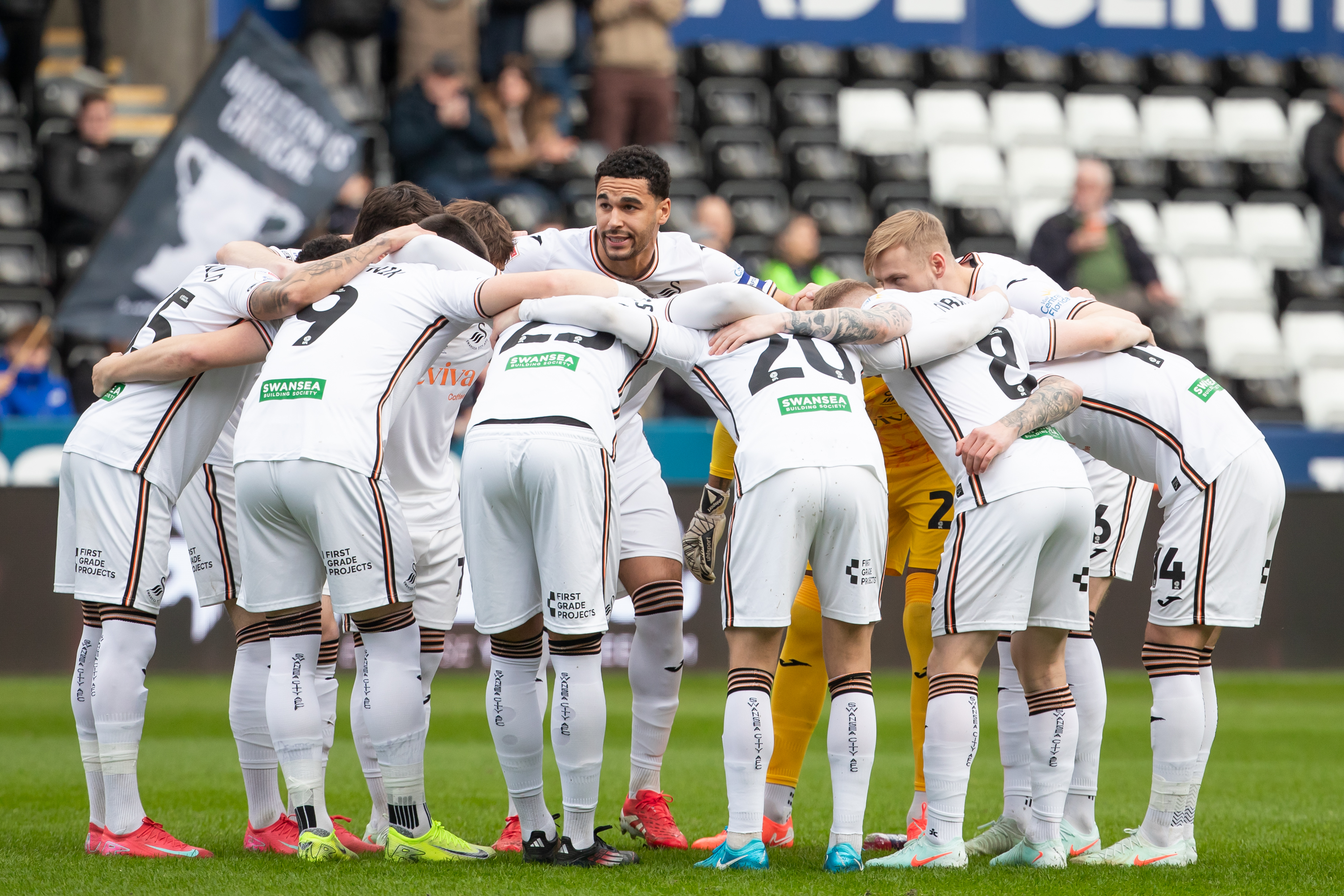 Team huddle Blackburn