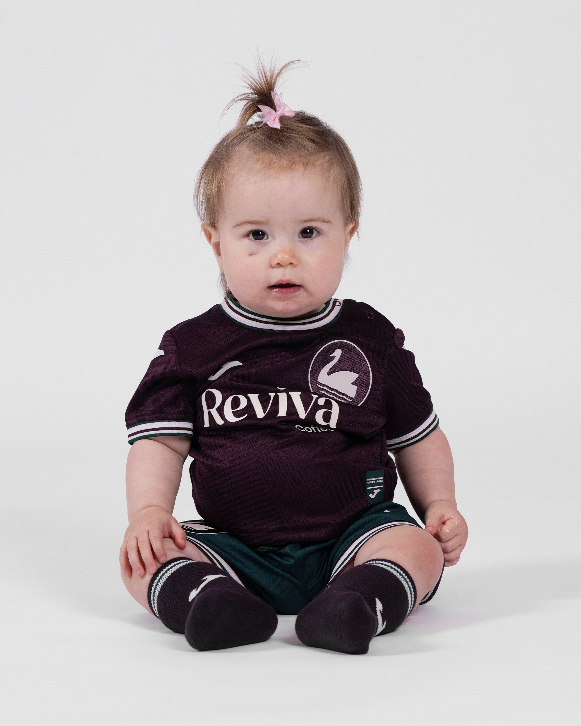away-kit-look-foward.png