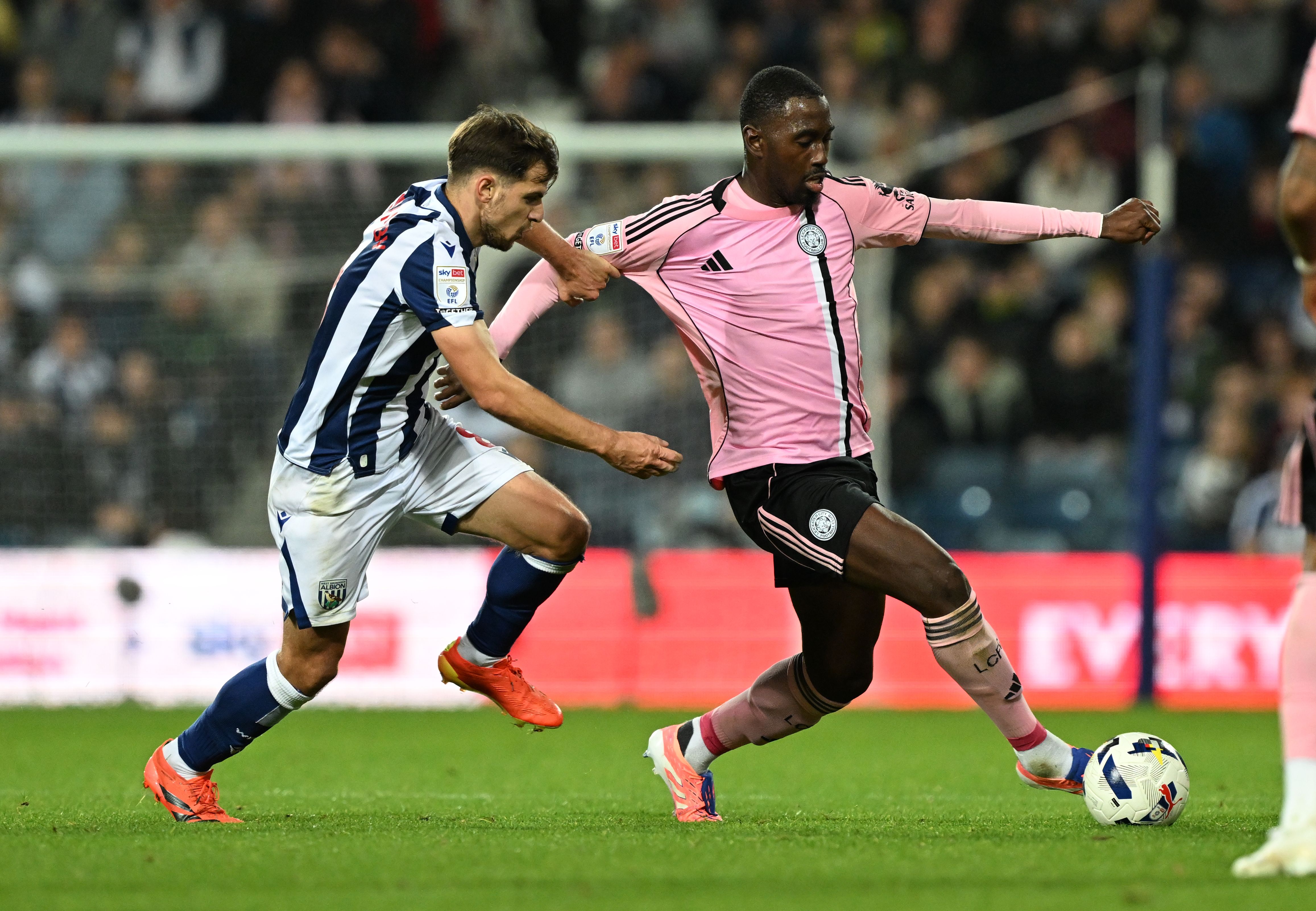 Stephy Mavididi