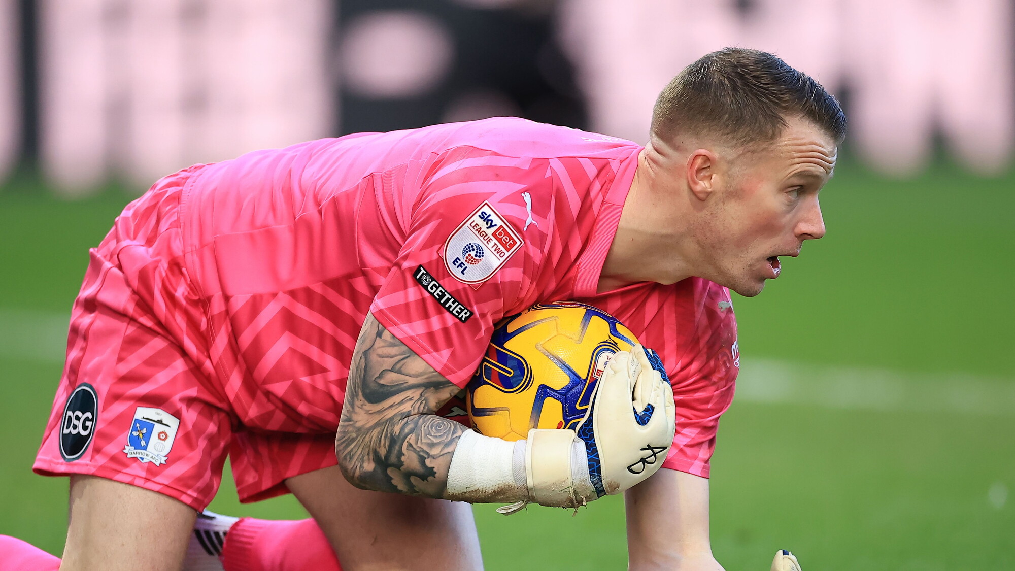 Swansea City confirm the signing of goalkeeper Paul Farman 