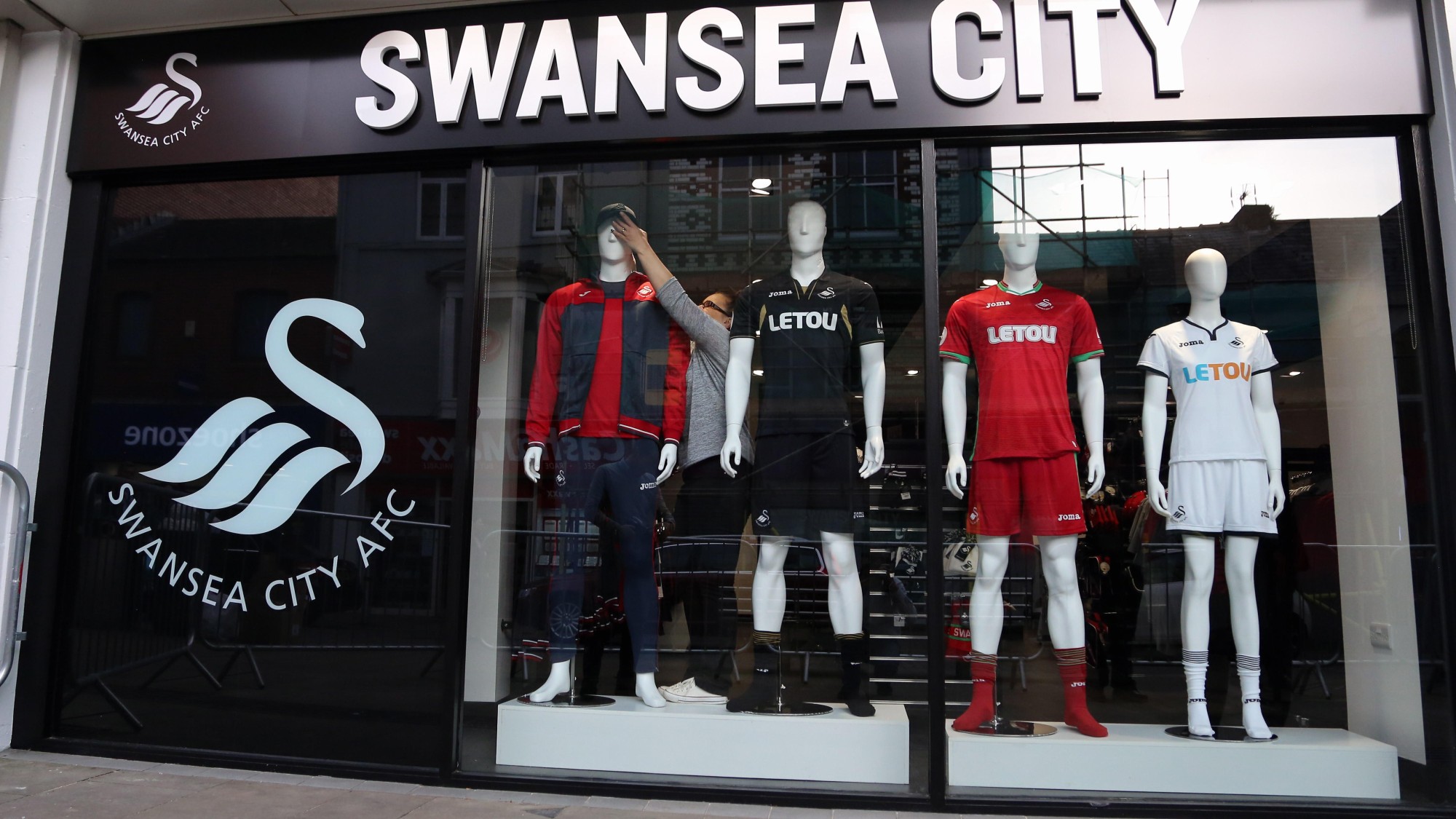 VIDEO Swans store grand opening Swansea