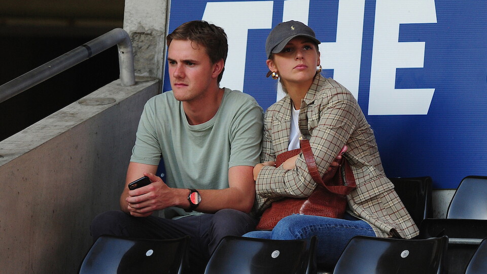 Fans 27