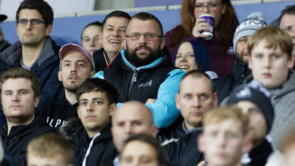 Fans 8