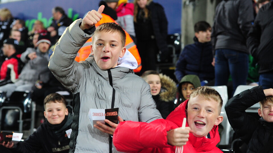 Fans 23