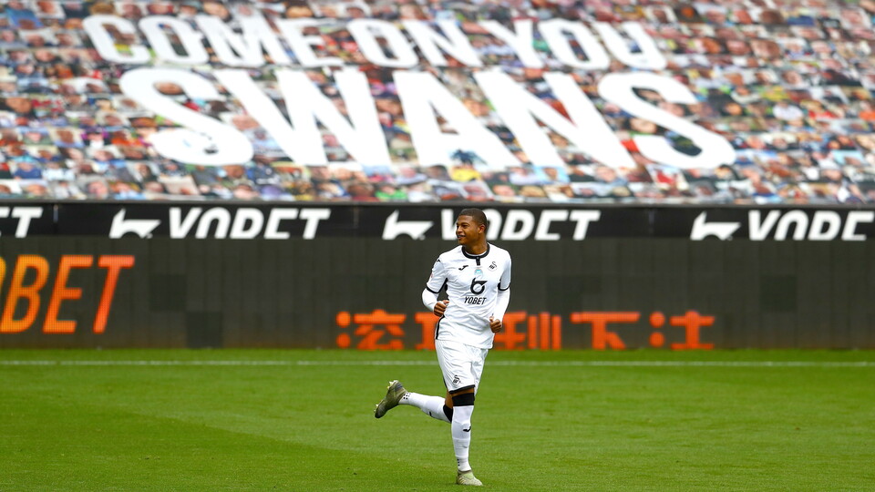 Swansea City v Luton Town