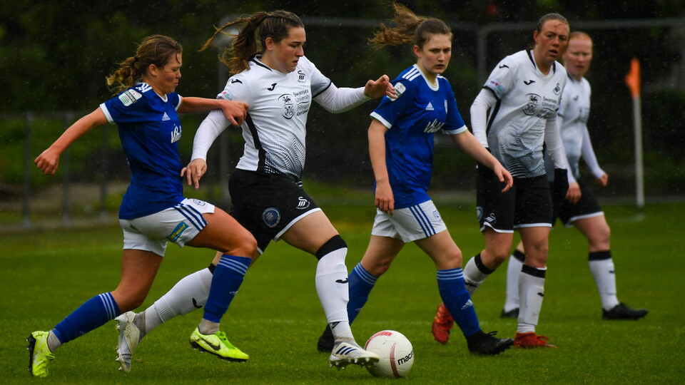 Swansea City Ladies Chloe Chivers
