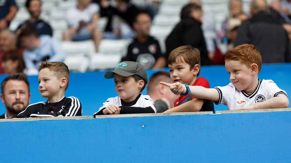 Fan Gallery | Swansea City v Hull City