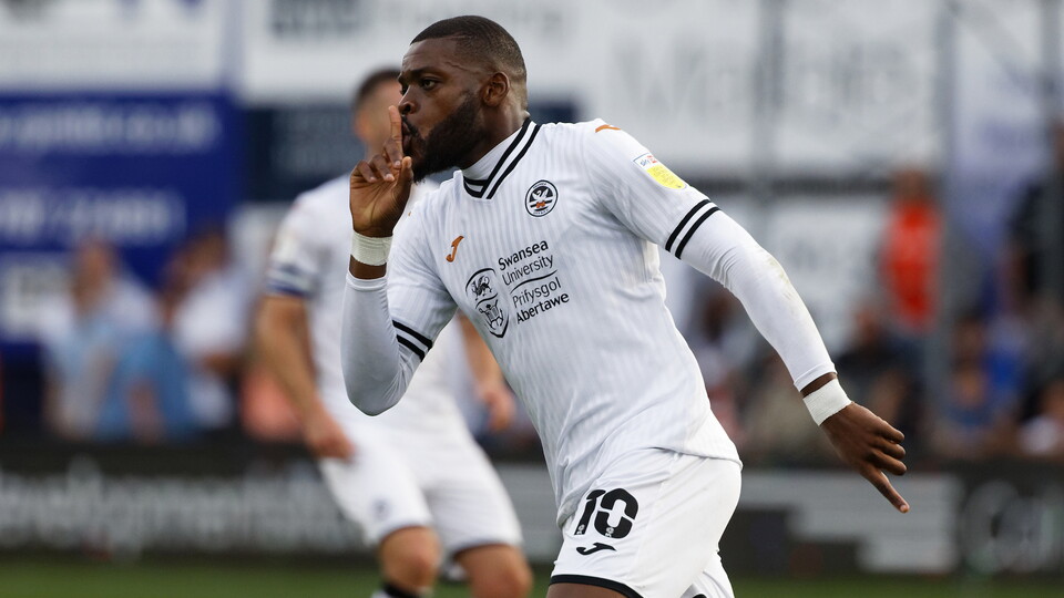 Luton Town v Swansea City