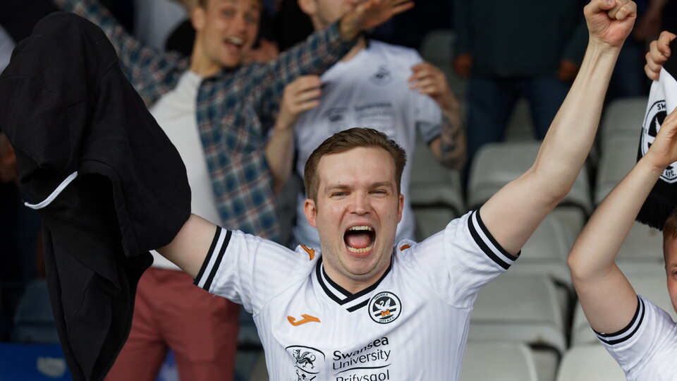 Swansea City supporters
