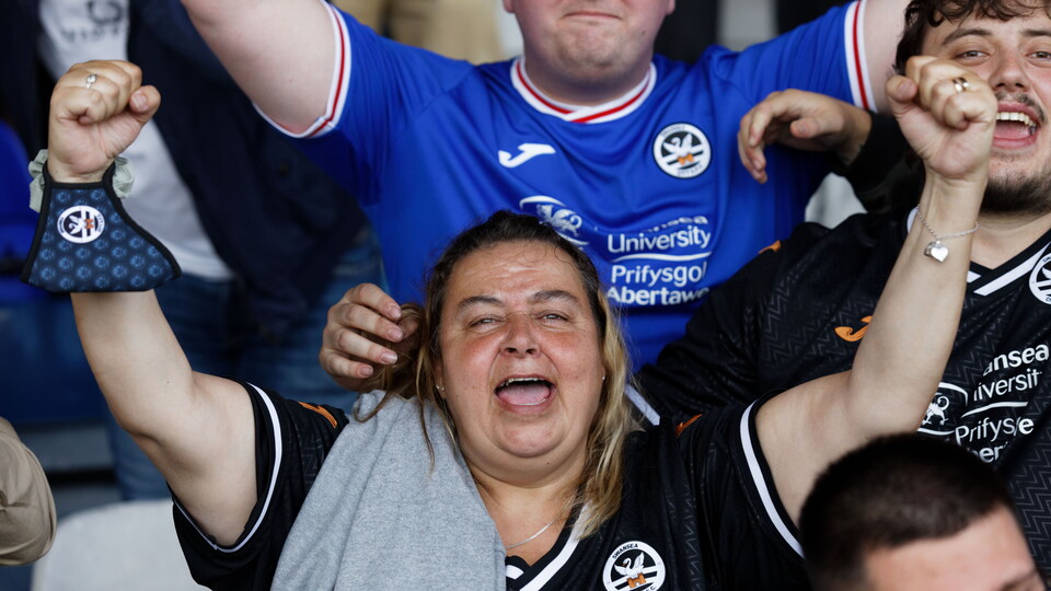 Swansea City supporters
