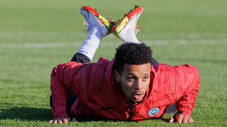 Gallery | Training ahead of Preston