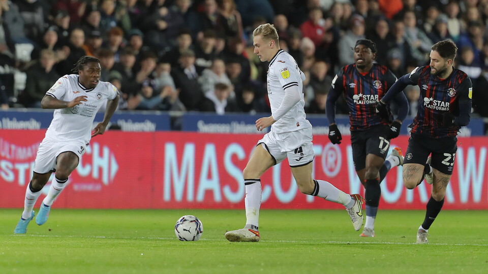 Luton Town (h) gallery 21-22