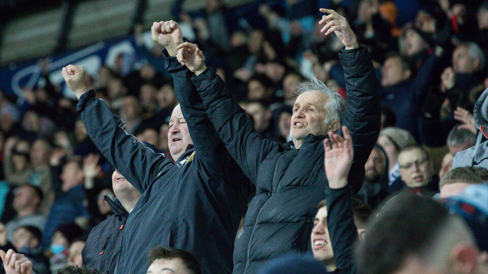 Blackburn (h) fans 21-22