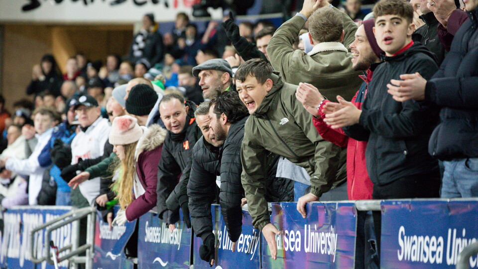 Blackburn (h) fans 21-22