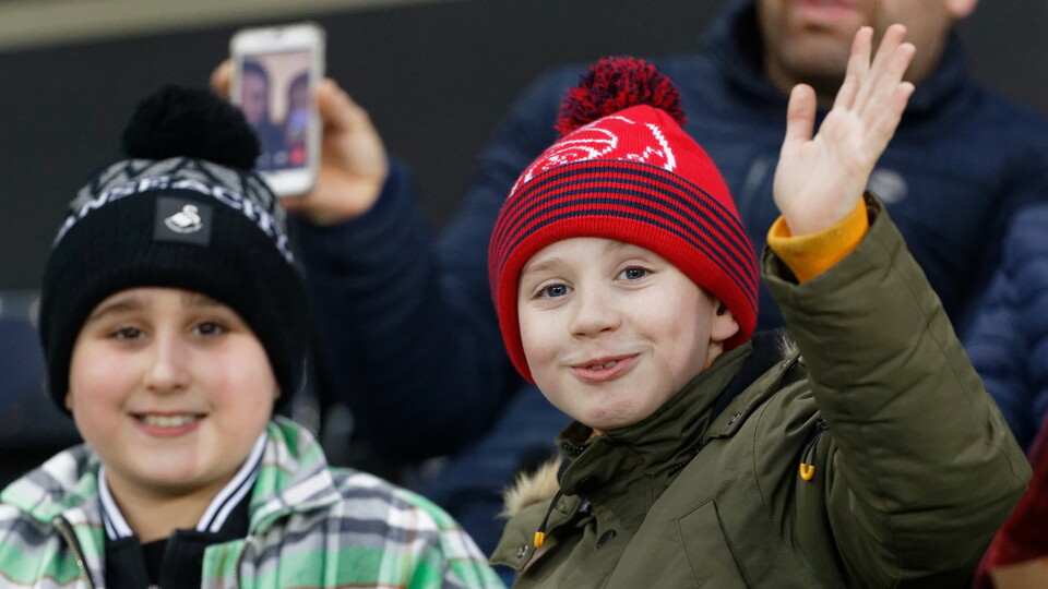 Blackburn (h) fans 21-22