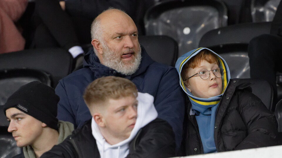 Blackburn (h) fans 21-22