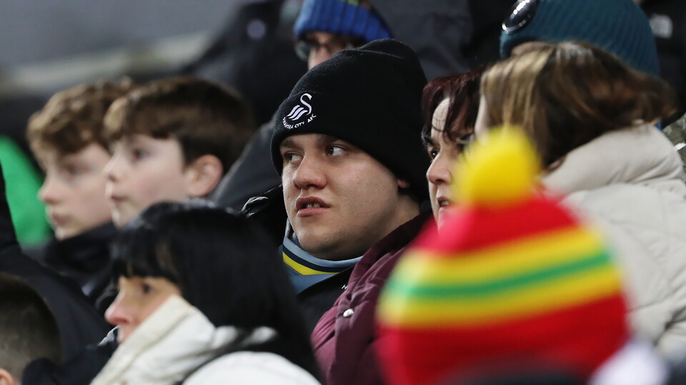 Blackburn (h) fans 21-22
