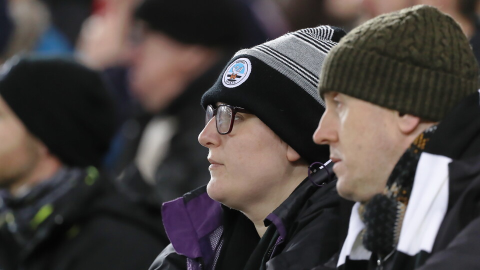 Blackburn (h) fans 21-22