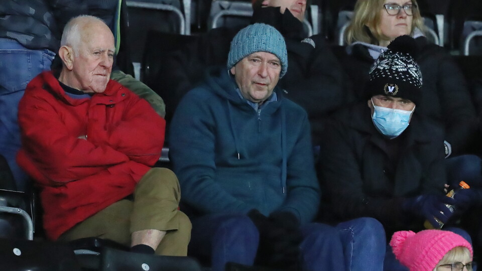 Blackburn (h) fans 21-22