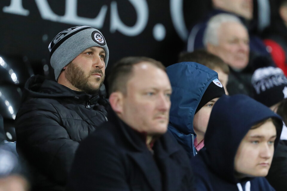 Blackburn (h) fans 21-22